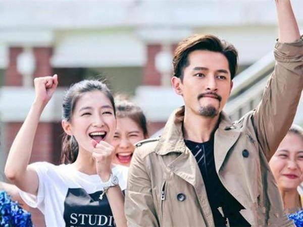 胡歌薛佳凝已领取结婚证,上海八月举行婚礼!网