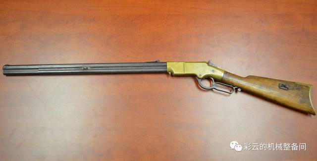 亨利(herry)m1860杠杆步枪,黄铜机匣是它的外观标志.