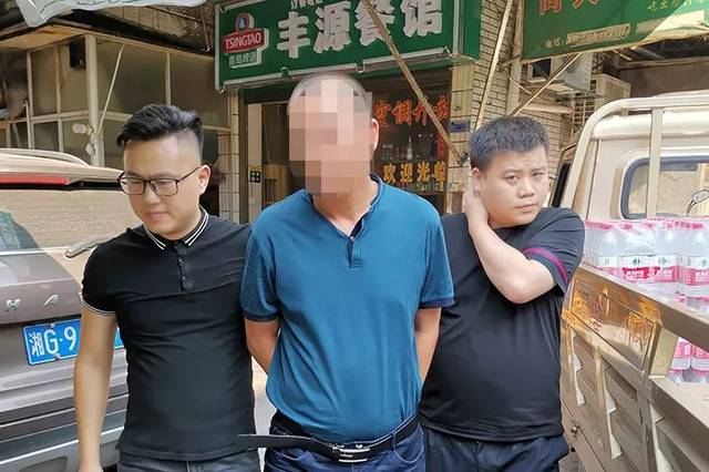 8月份以来的半个月时间,桑植县公安民警连续出击,抓获在逃人员周某升