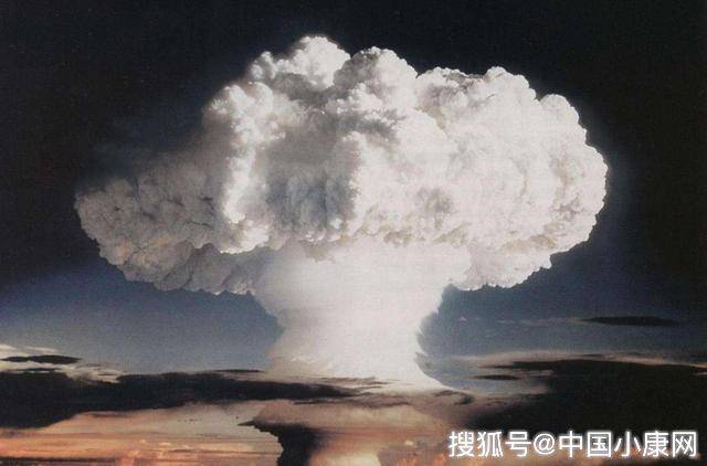 原创中国第一颗氢弹爆炸威力有多大?氢弹之父给出答案,远超预估吨数