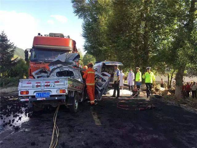 甘肃发生惨烈车祸,2人死亡!