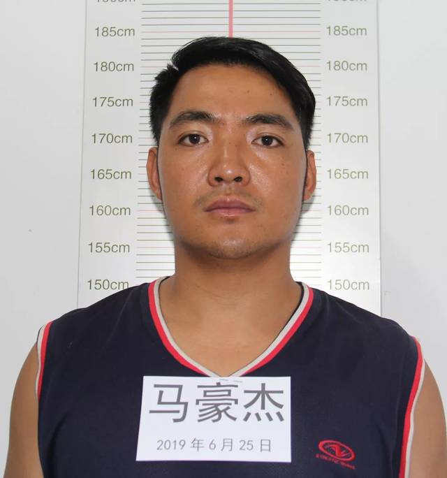 1966年10月21日生,身份证号码:532928196610211154,住址:永平县龙街镇
