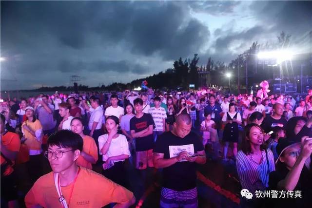 钦州三娘湾海豚音乐节的背后,总有一群人默默的付出