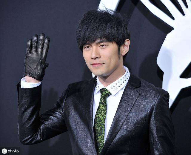 周杰伦所有歌进入vip模式!网友:这不叫支持正