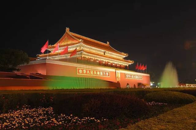 史竹君 月光下的中国 伴奏 美女列车长 配乐 背