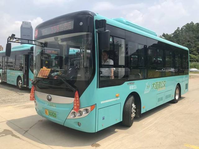 (深圳多彩科技 — 厦深铁路惠州南站) 更新为新能源纯电动公交车 新车