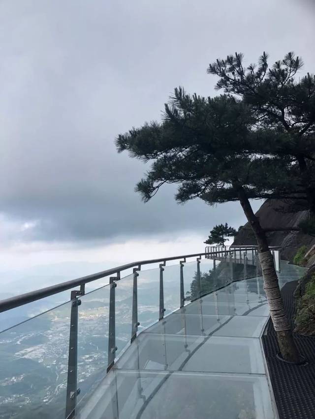 武功山玻璃栈道