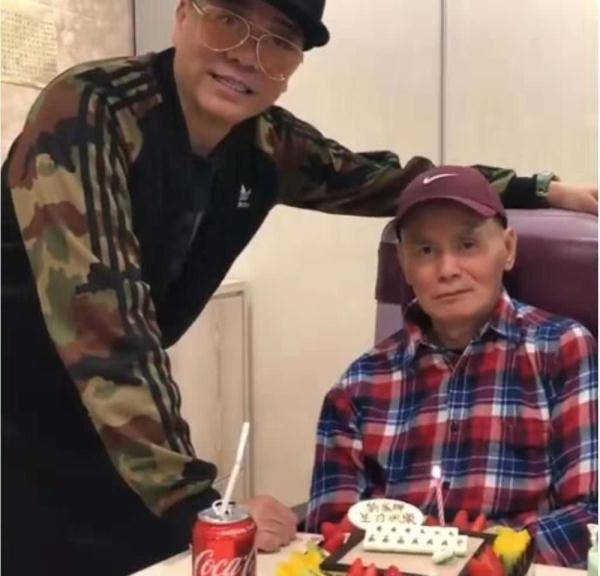 tvb资深打星刘家辉中风初愈 圈内好友为其庆生