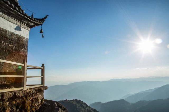 大理除了苍山洱海,还有一座值得一拜的灵山太极顶