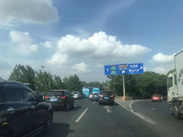 原来如此:无锡通江大道江阴方向高速收费站为什么一直