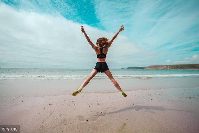 每天坚持15分钟的开合跳,燃脂效果超赞,让你持