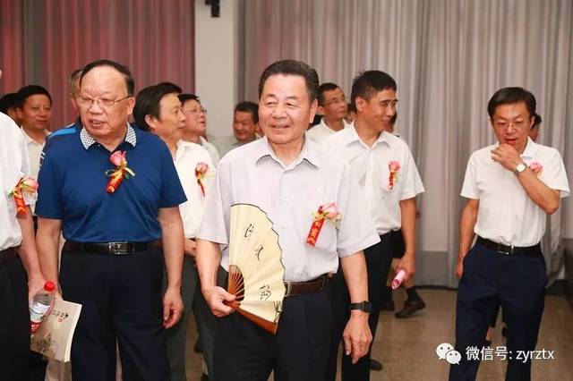 开幕式最后,汪石满先生,鲍国友先生,钱洲胜先生,杨如松先生,张新先生