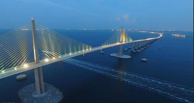 △中国交建承建的世界最长跨海大桥——港珠澳大桥