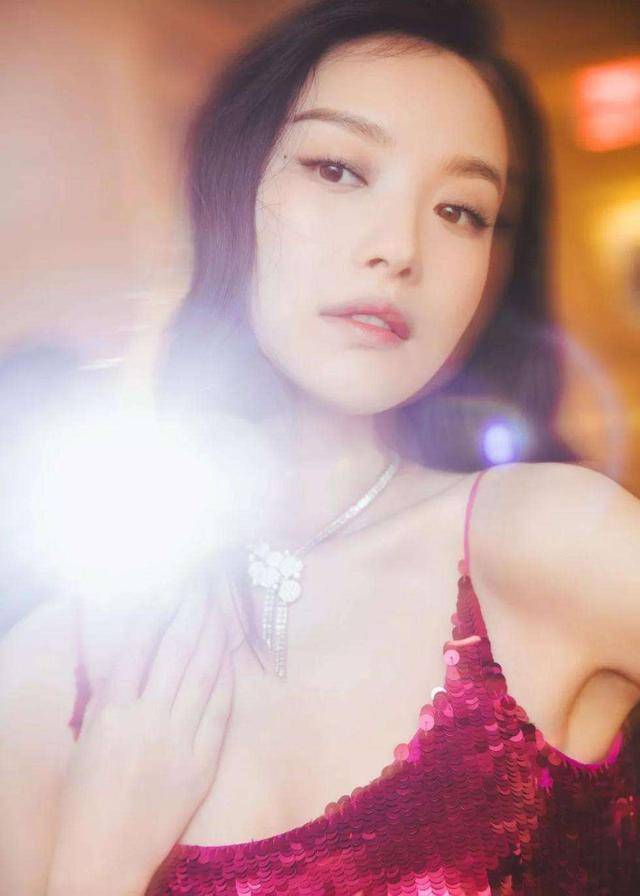 当大陆女星遇上港风滤镜,刘亦菲、倪妮都输给