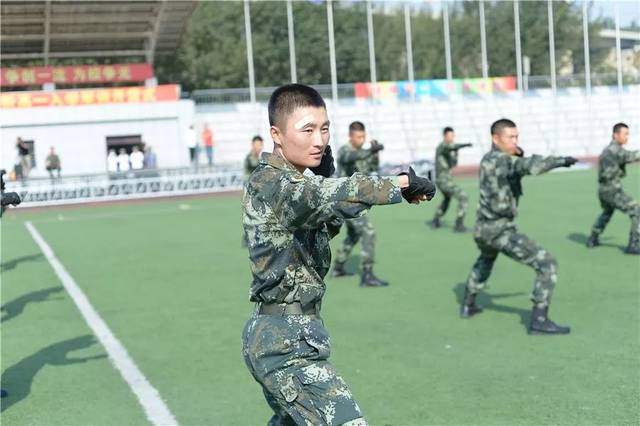 国防教育|本高"当兵"第六天,武警教官带给我们的