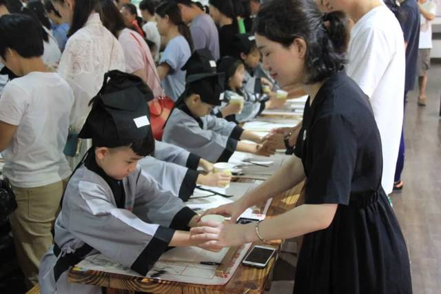 【开笔破蒙,人生始立】为正声小学开笔礼点赞