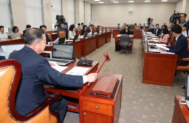 韩国高校2023年起废除入学金制度 学生数量少