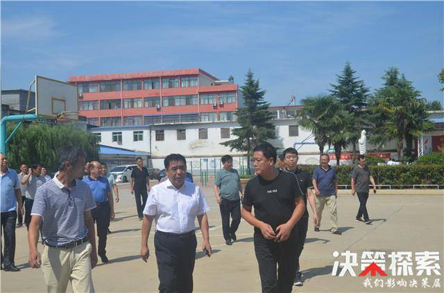 方城县人大视察广阳镇教育工作