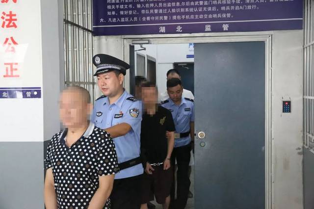 襄阳公开宣判一起涉黑案件!14人获刑.