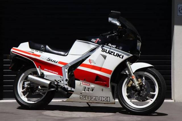 从赛场到市场的市售跑车——铃木rg500