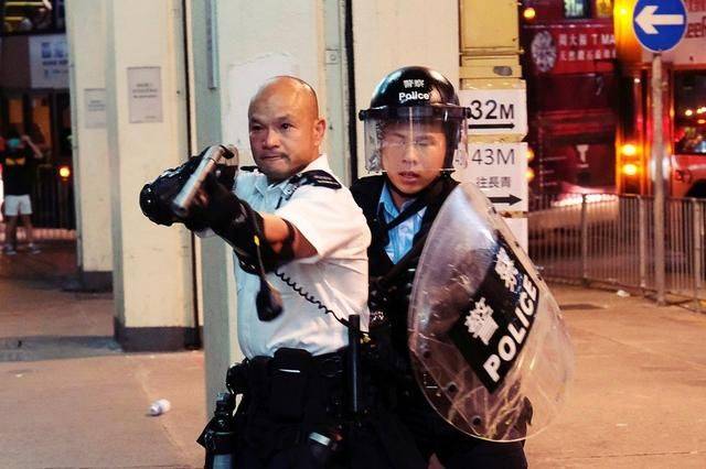 十一大事件!香港"光头警长"刘sir等警员受邀参加国庆庆典