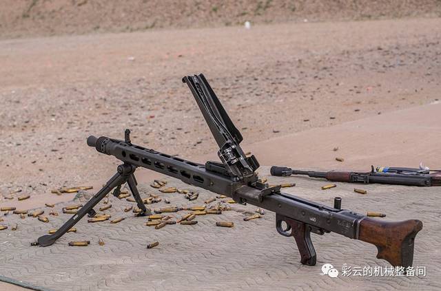 mg42通用机枪(轻机枪状态)