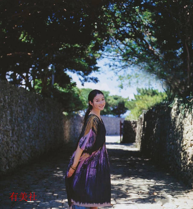 日本美女加藤小雪,她是日本的李小冉,长相神似吴京,却