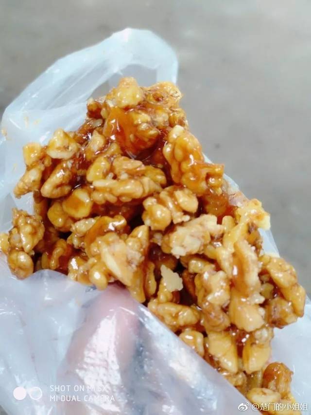 骟鸡点豆腐