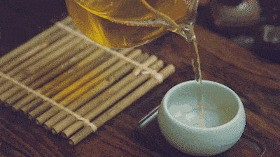 看到这个,老公竟然把茶杯全扔了!现在流行这样喝茶,一