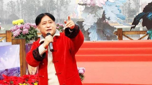 对 这就是《幸福粑耳朵》中那个中分油头的王宝器经典台词 巴蜀笑星