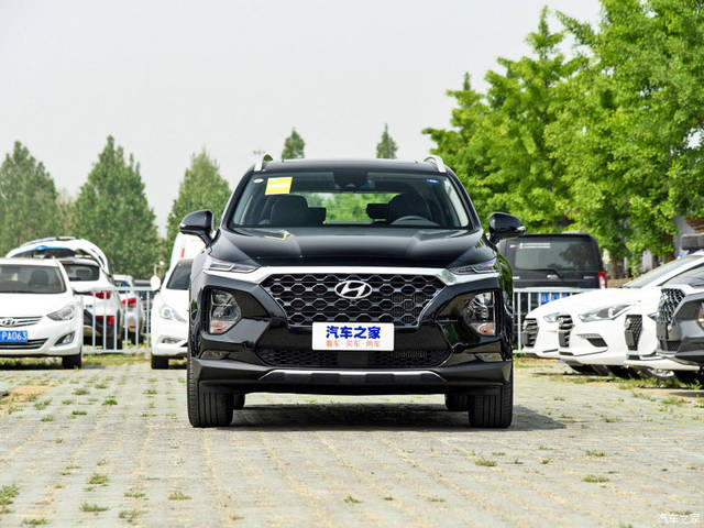 大6座suv,现代胜达空间大,智享科技提升家庭用车体验