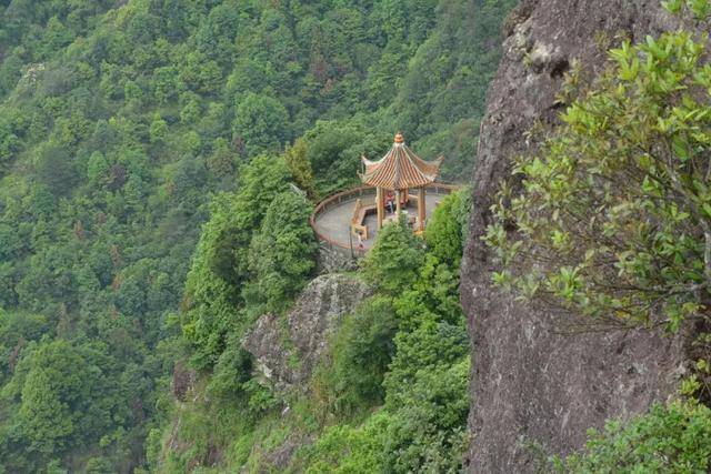 都是极其震撼的景观,灵通山虽然是中国国家地质公园和国家级风