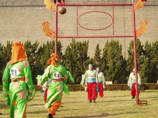 中国古代足球——蹴鞠