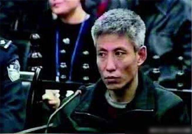 还记得当年打了刘德华一巴掌的人吗?最后变成