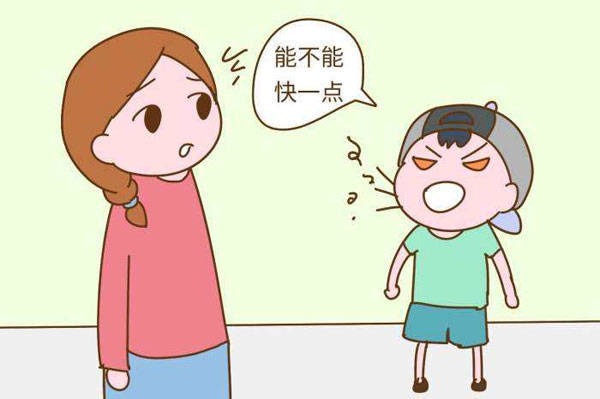 主要原因:一方面是父母的脾气不好,经常当着孩子的面发火,让孩子有样