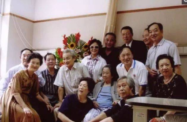 经典电影推荐:50年代《五朵金花》里的美男子