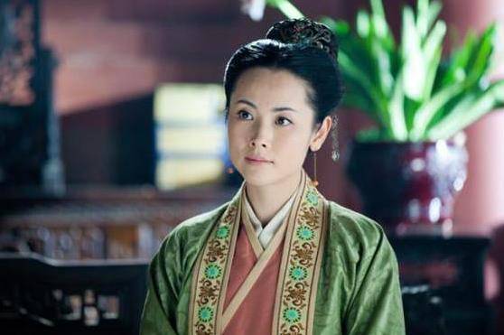 岳不群的妻子为何叫宁中则?金庸给人物取名大有深意