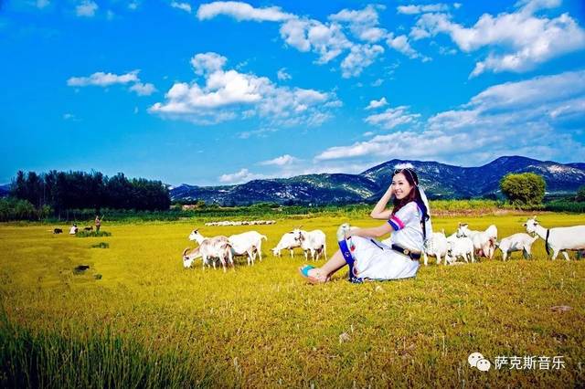 【唱支山歌给党听】 经典革命歌曲(深情中音萨