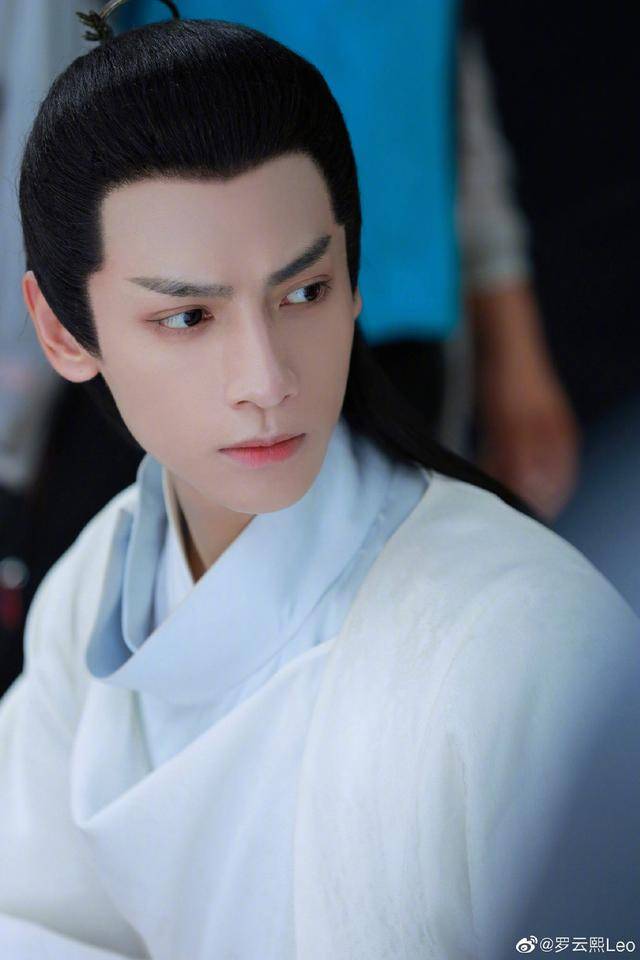 《月上重火》即将上映,继《香蜜》后罗云熙再