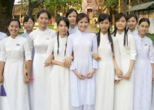 越南遍地是美女的"情人市场",看中直接领回家,为何无人敢进