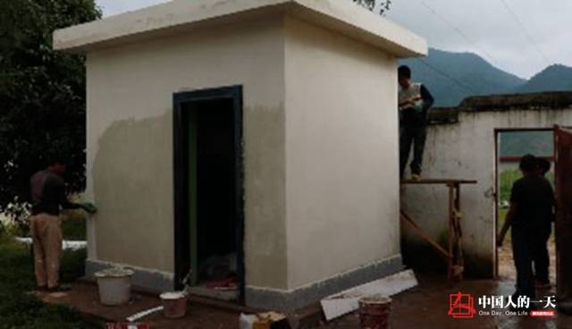 美女研究生深山支教见闻:教师宿舍漏雨没床,学