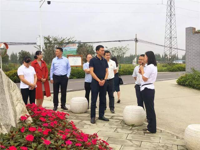 成都市委社治委副主任郑志一行莅津调研城乡社区发展治理工作