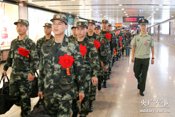 入伍季 | 首都武警喜迎新兵入营