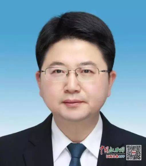 9月5日,铜鼓县召开全县领导干部大会,江伟斌正式履新铜鼓县委书记.