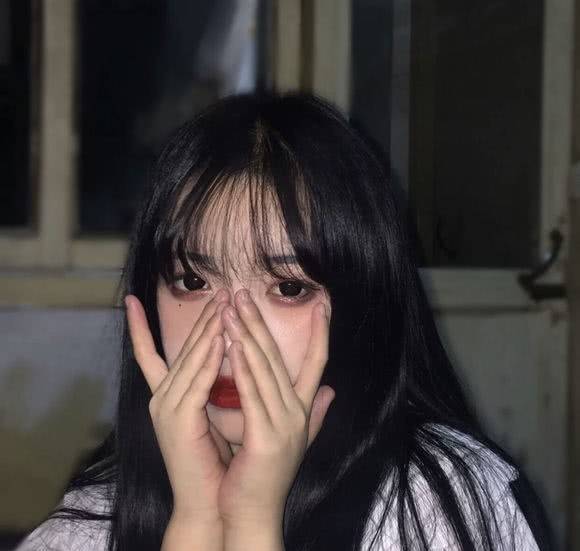 原创只能00后进来,因为这里只有适合小仙女的短句和头像,收藏起来