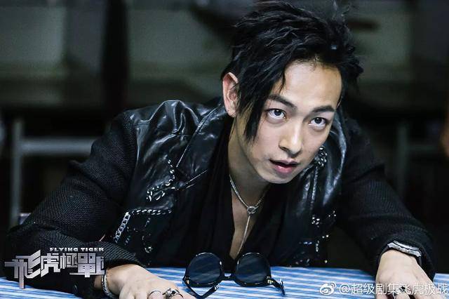 人设太惨 !为做卧底一无所有却不能成为警察 梁