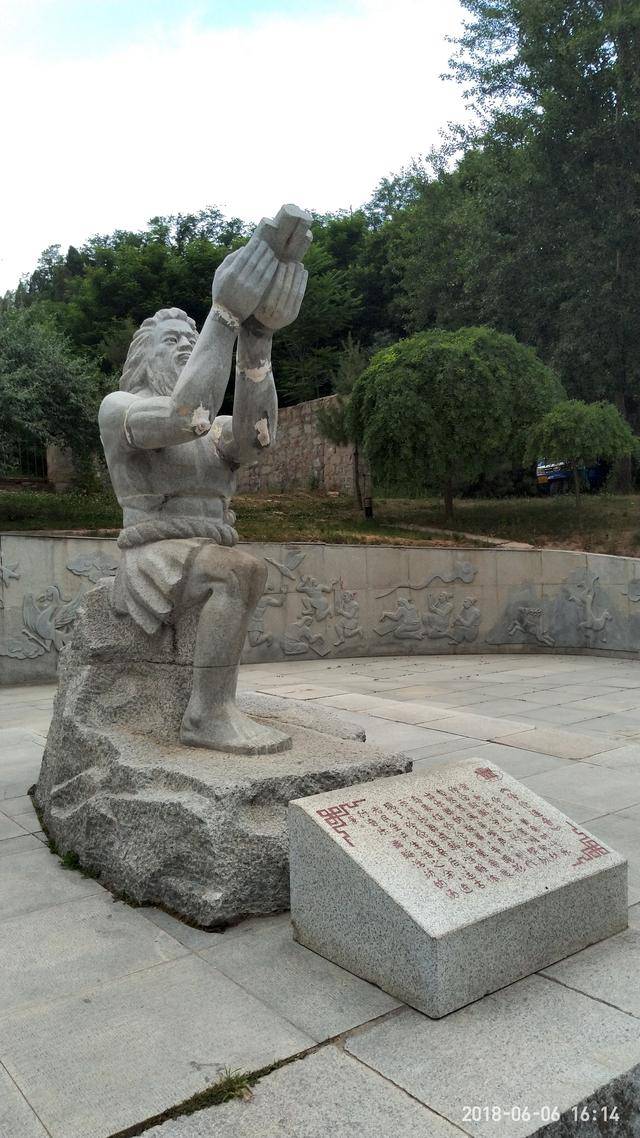 伶伦造音(伶伦造律)雕塑.伶伦,黄帝时代的乐官.制乐始祖.