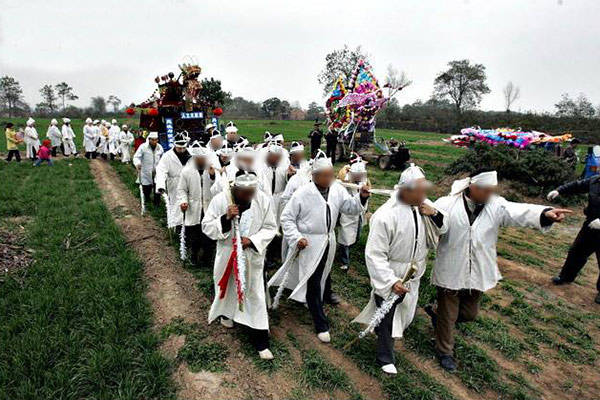 起丧,压丧,路祭,谢纸,感受陕西人的传统葬礼——出殡