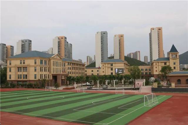 新学期新学校济南第三中学领秀校区