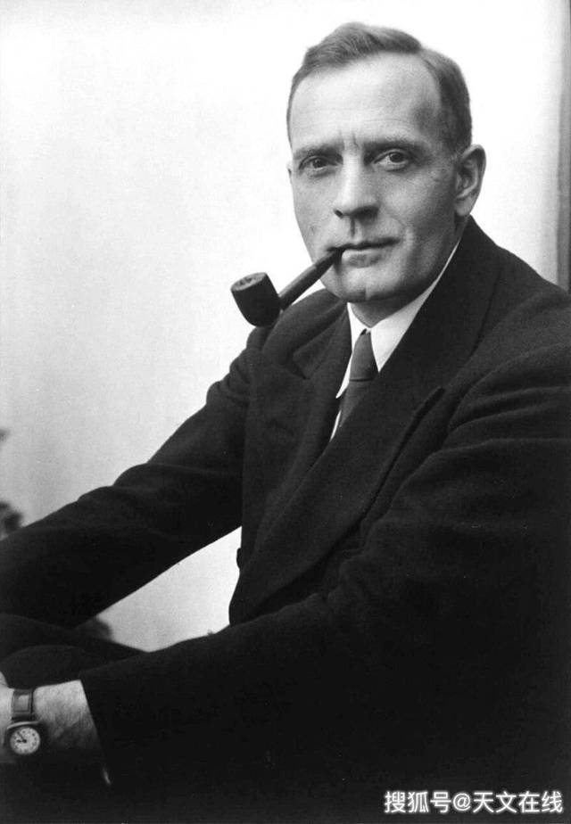 哈勃(edwin hubble,1889-1953)发现了银河系的形状和范围 24.